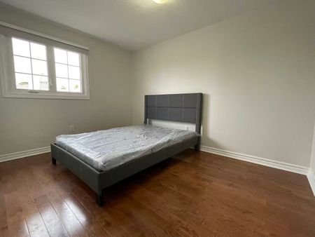 For Lease - 172 Highglen Avenue, Markham, Ontario - Photo 5