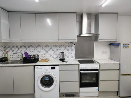 2 bedroom detached house to rent - Photo 2