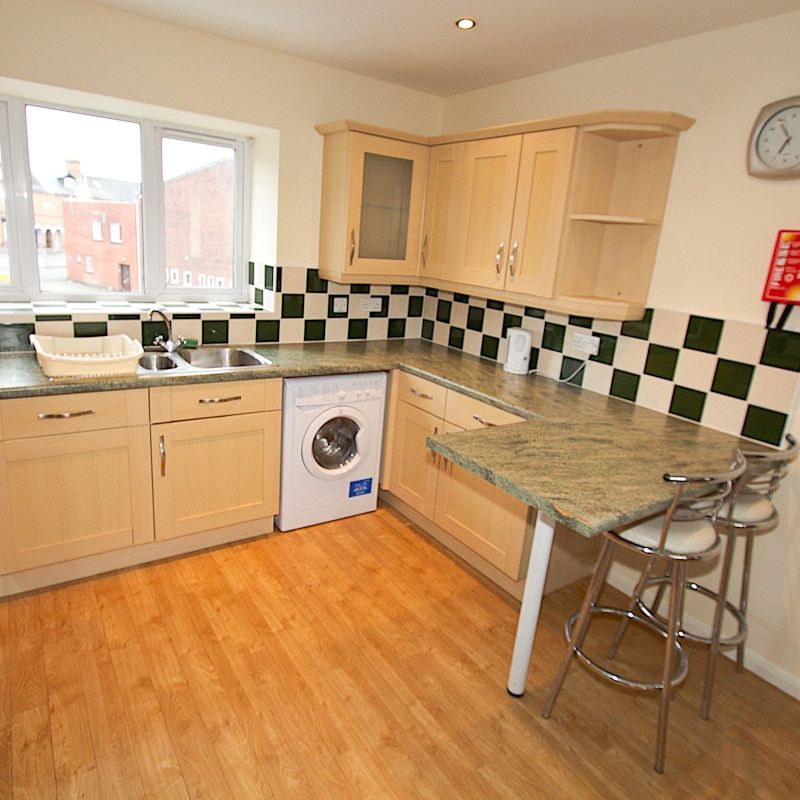 26 Barnsdale Close - Photo 1