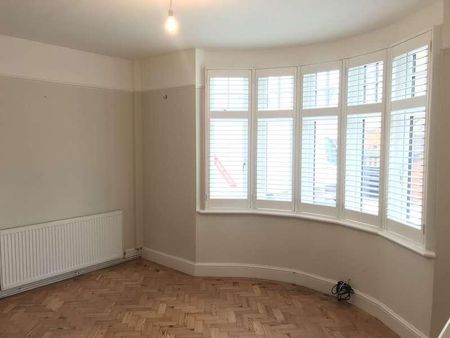 Chelmerton Avenue, Chelmsford, CM2 - Photo 2