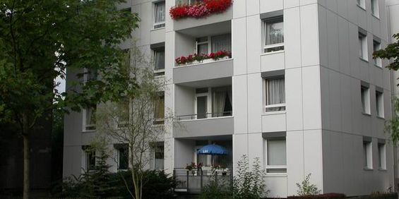 3-Zimmer-Wohnung in Düsseldorf Garath mit Balkon wird aktuell saniert !! - Photo 3