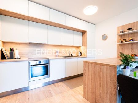Pronájem bytu 2+kk 65 m2 - Fotografie 5