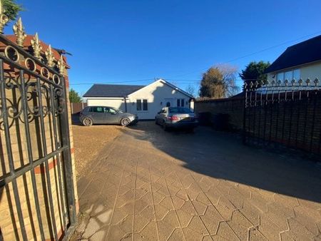 Oxley Cottages, West End, Hayes, MK45 - Photo 5