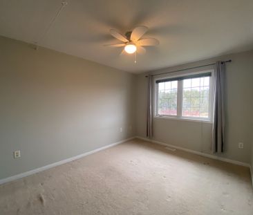 For Lease - 253 Weldon Road, Whitchurch-Stouffville, Ontario - Photo 5