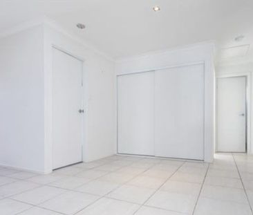 Modern Coastal Living - Spacious 3-Bedroom Home in the Heart of Sca... - Photo 1