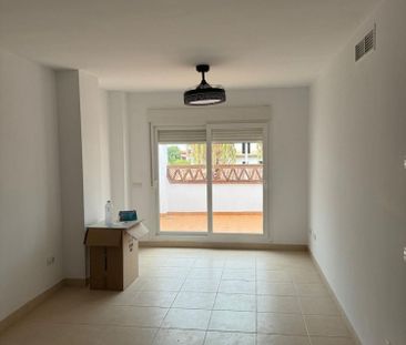 Alquiler de piso en Calle Potosí - Photo 4