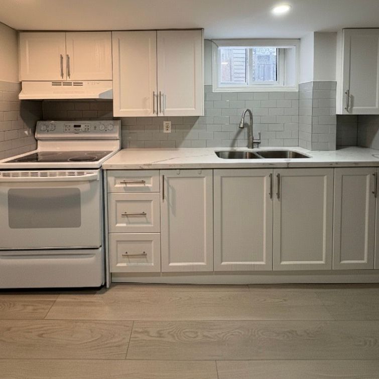 For Lease - 70 Marlin Court Unit# B, Newmarket, Ontario - Photo 1