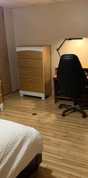 5 1/2 dans un semi-détaché - Photo 1