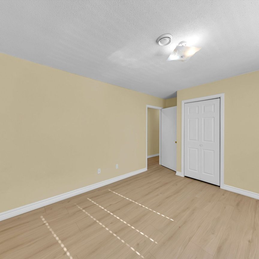 For Lease - 41 Tormore Drive Unit# Main, Richmond Hill, Ontario - Photo 1