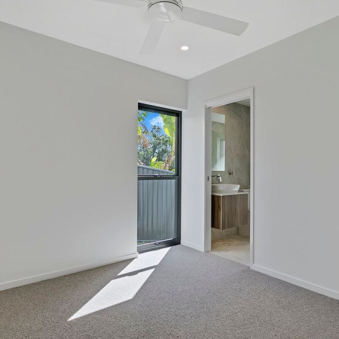 Second Floor Coastal Unit with Ocean Views! Water and Electricity Included! - Photo 1