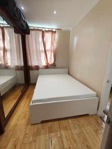 1 Bed Flat, Neeld Crescent, HA9 - Photo 4