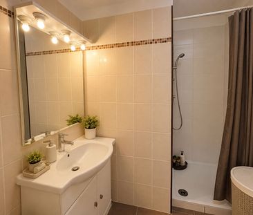 Location Appartement 3 pièces 63m² - Photo 4