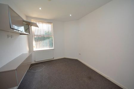 1 bed Studio for Rent - Photo 2