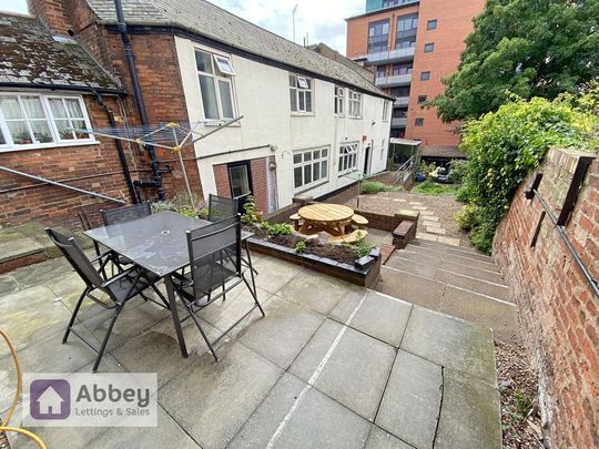 1 bedroom property to rent - Photo 1