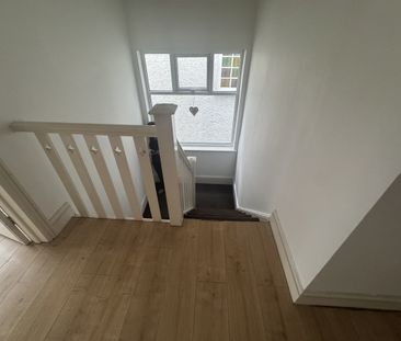 Northampton Road, London, CR0 7 - Photo 6