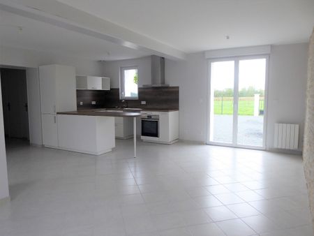 Location Maison 5 pièces 115m² NERCILLAC 16200 - Photo 2