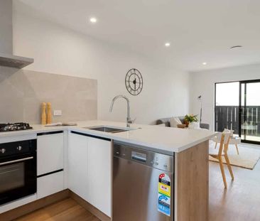 Brand New and Super Handy - Photo 3