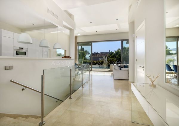 Beautiful and modern 5 bedroom villa in La Quinta