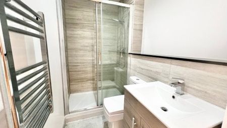 Crescent House, Rugby, CV21 - Photo 4