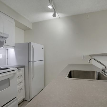 Valleyview Apartments - Photo 3