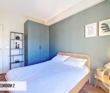 Location Appartement 4 pièces 73m² NICE 06000 - Photo 4
