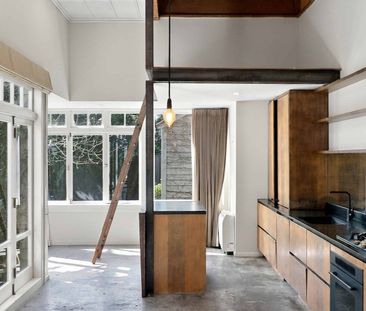 Character villa in the heart of Mt Eden! - Photo 1