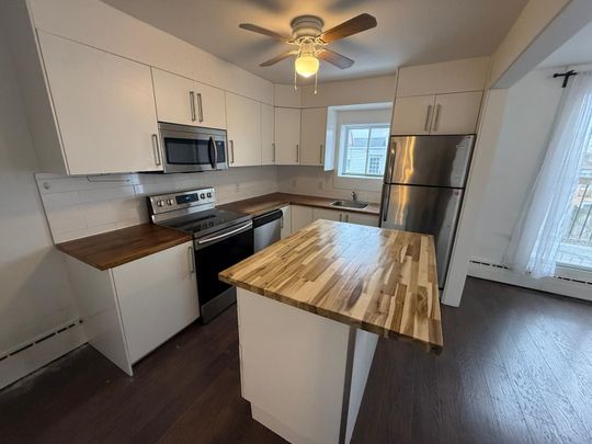 For Lease - 331 Oakwood Avenue Unit# 2, Toronto, Ontario - Photo 1