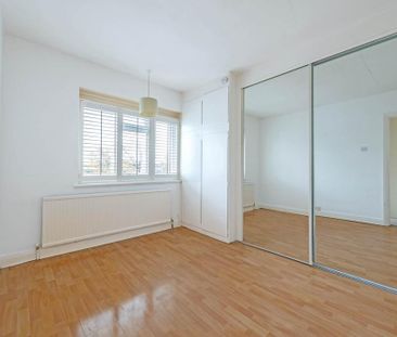 3 bedroom end of terrace house to rent - Photo 6