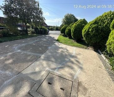 Tobruk Close - Photo 4