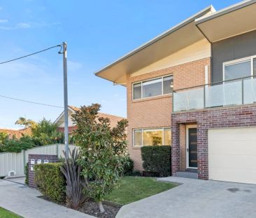 Modern Townhouse in a Perfectly Positioned Location - Photo 2