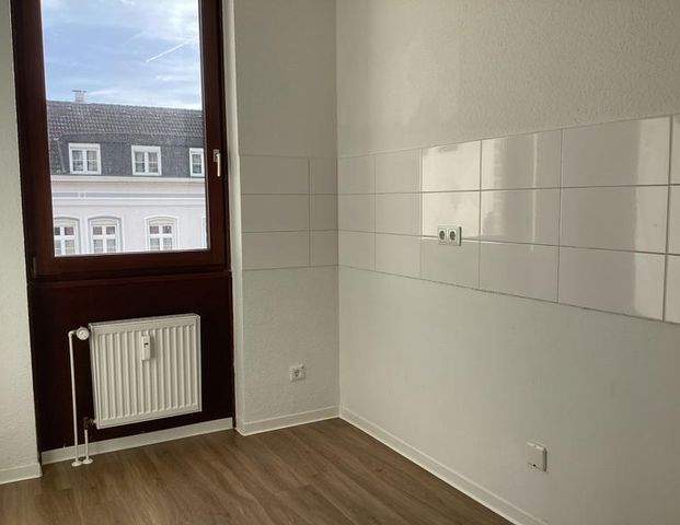 Preisgünstige, individuelle 1,5-Zimmer-Single-Wohnung - Photo 1