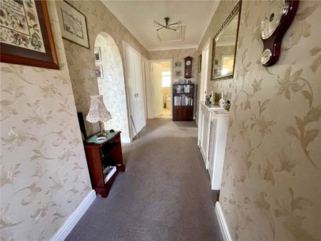 3 bed detached bungalow to rent in Darwin Road, Bridlington, YO16 - Photo 4