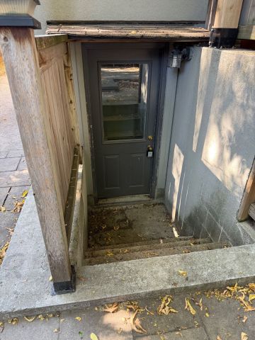 For Lease - 551 Saint Clarens Avenue Unit# Bsmt, Toronto, Ontario - Photo 4