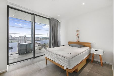 1 Bed Flat, Dollar Bay Point, E14 - Photo 4