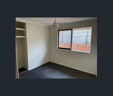 Ideally Located - Photo 3