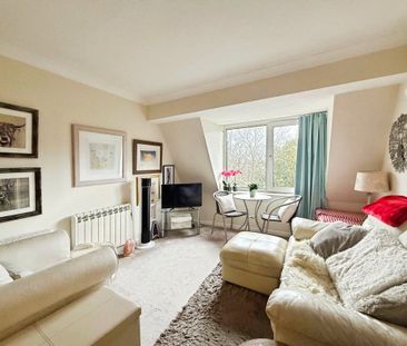 Mount Hermon Road, Woking, Surrey, GU22 7XG - Photo 4