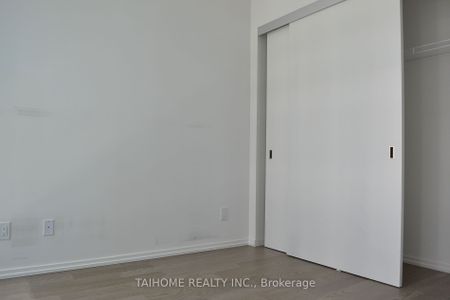 For Lease - 8 Hillsdale Avenue Unit# 1035, Toronto, Ontario - Photo 4