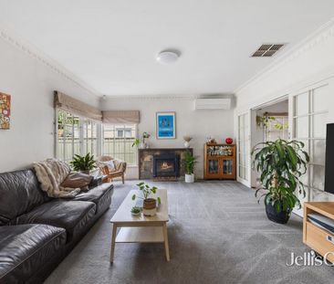 Four Bedroom Home in Newport - Photo 3