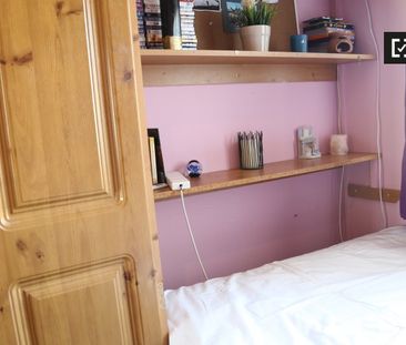 Tidy room in 3-bedroom houseshare, North Central Area Dublin - Photo 2