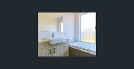 SEASIDE ECO-HOME WITH SOLAR + POOL + 200M TO THE SURF - Photo 4