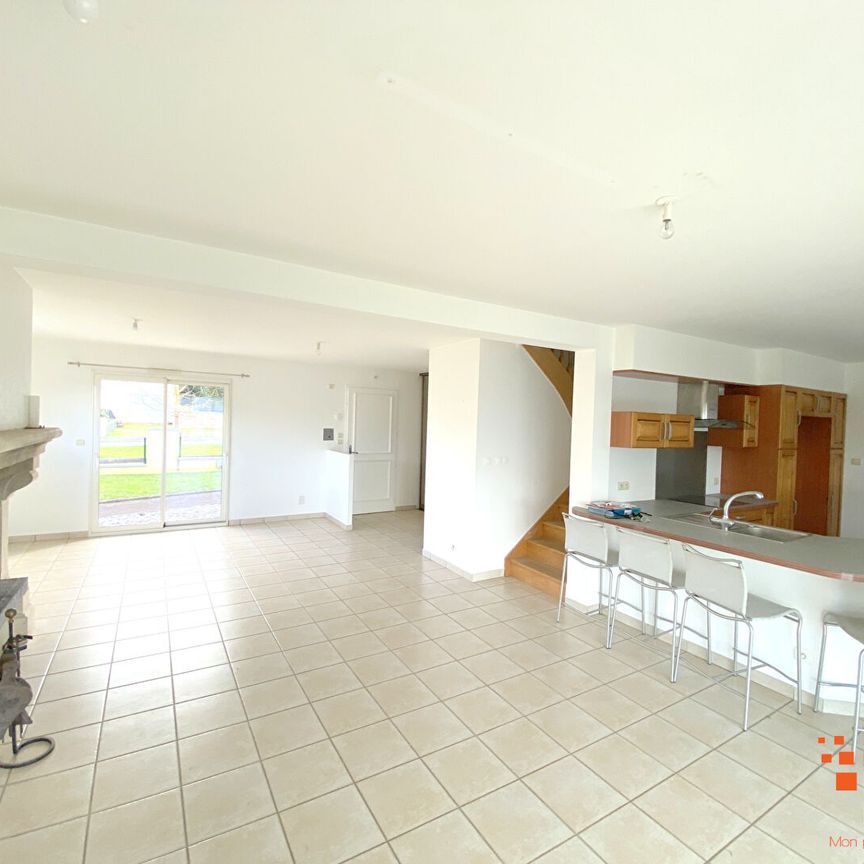 Location Maison 8 pièces 195m² - Photo 1