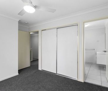 Modern 4 Bedroom Townhouse - Photo 4