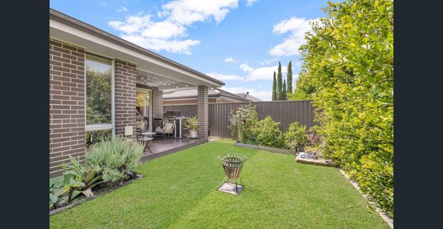 Modern family home! - Photo 1