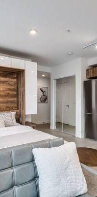 NEW West End Studio, Pet Friendly@ 1170 Barclay-Available January 1st - Photo 1