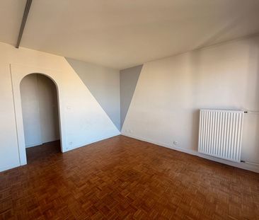 Location Appartement 1 pièce 31m² - Photo 1