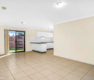 GREATE LOCATION! - Photo 1