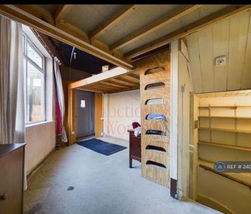 2 bedroom end of terrace house to rent - Photo 4