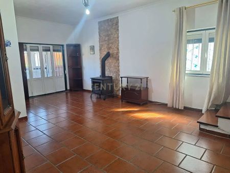 RUA DO TEJO, Bairro 1º de Maio, Tires 57, São Domingos de Rana, Lisbon 2785-808 - Foto 3