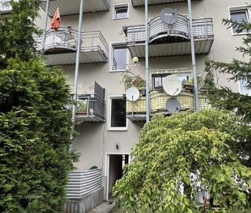 Perfekte Wohnung mit Wohlfühlcharakter, schönem Balkon und Tageslic... - Photo 1