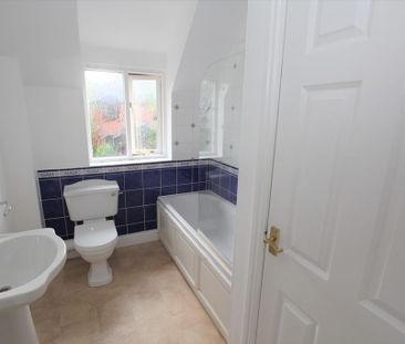 3 bedroom semi-detached house to rent - Photo 5